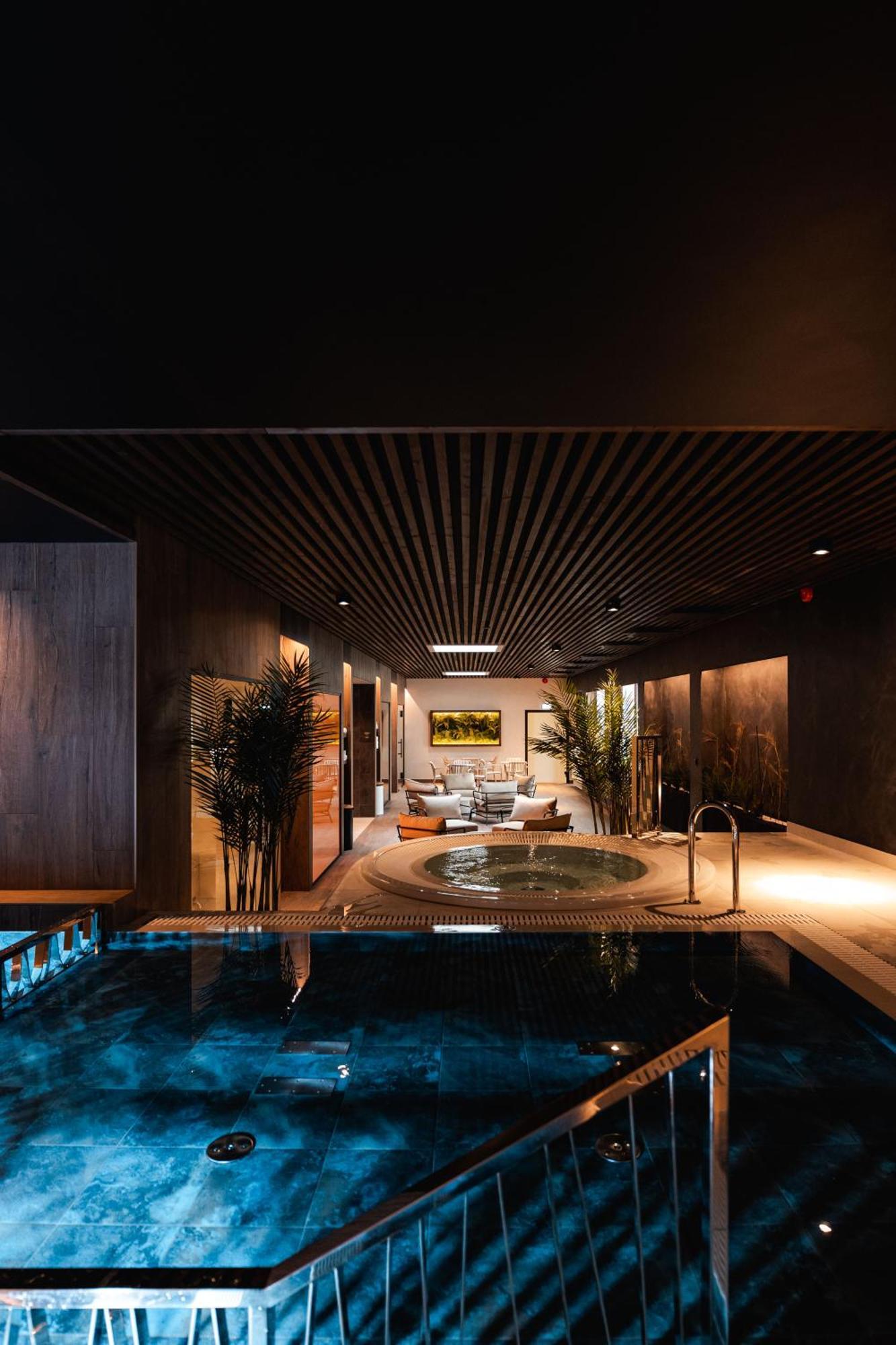 Oe Seaside Suites & Spa 库雷萨雷 外观 照片